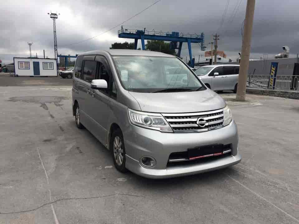 Nissan Serena 22