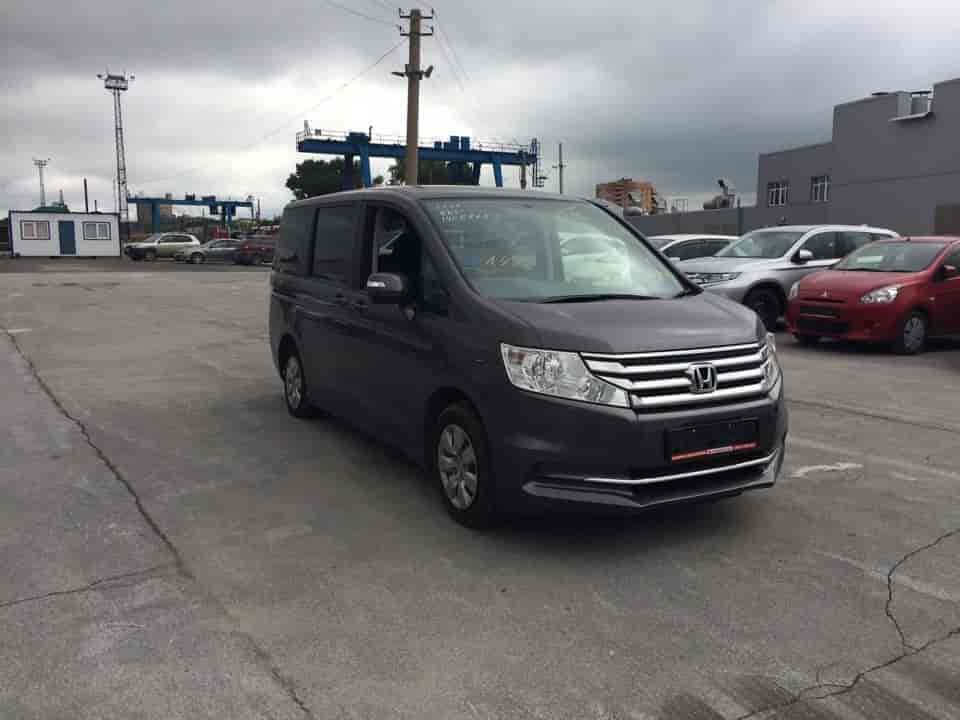 Honda Stepwgn 15