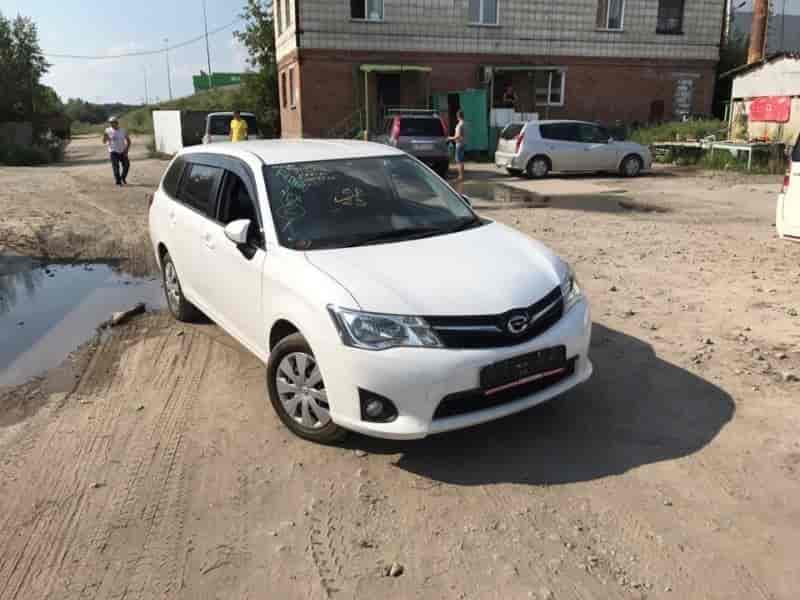 Toyota Corolla Fielder 25