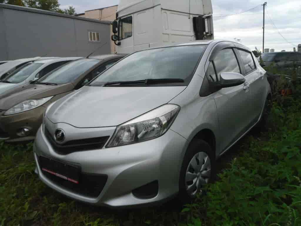 Toyota Vitz 11