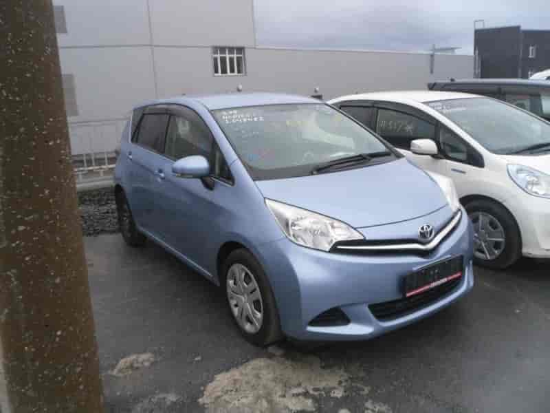 Toyota Ractis 7