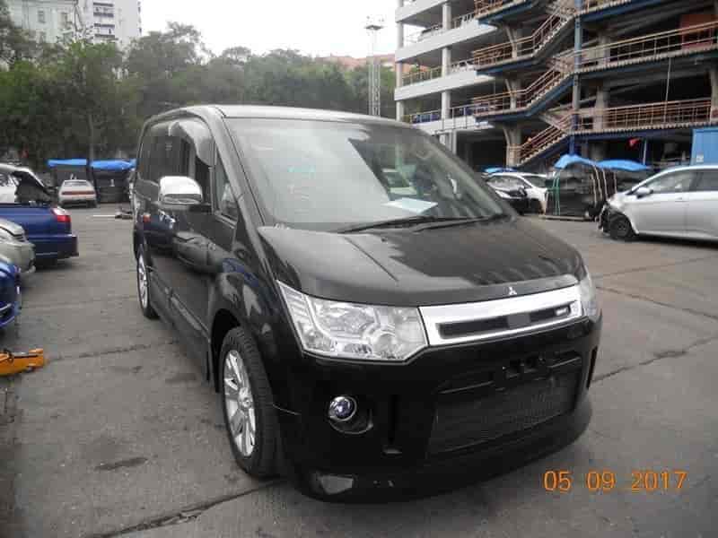 Mitsubishi Delica D:5 15