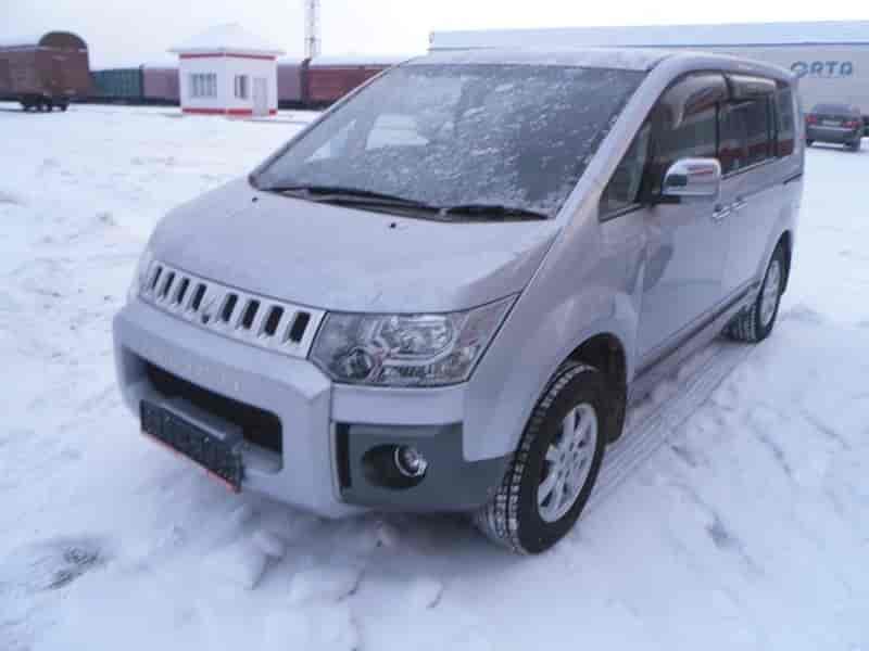 Mitsubishi Delica D:5 17