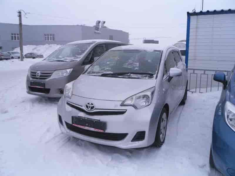 Toyota Ractis 8