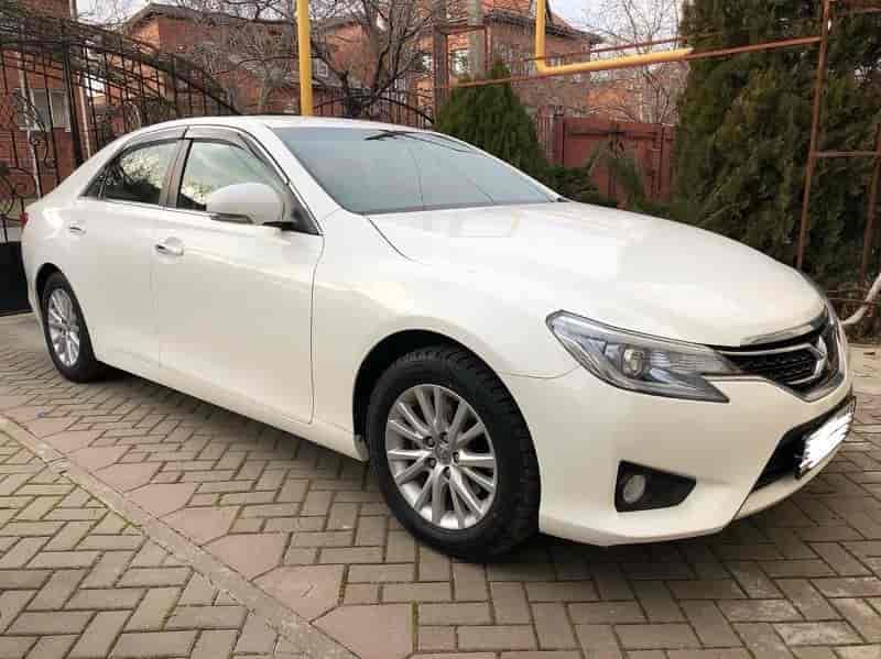 Toyota Mark X 4