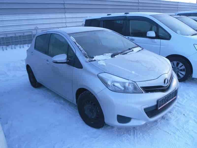 Toyota Vitz 13