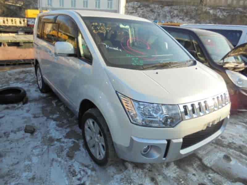 Mitsubishi Delica D:5 18