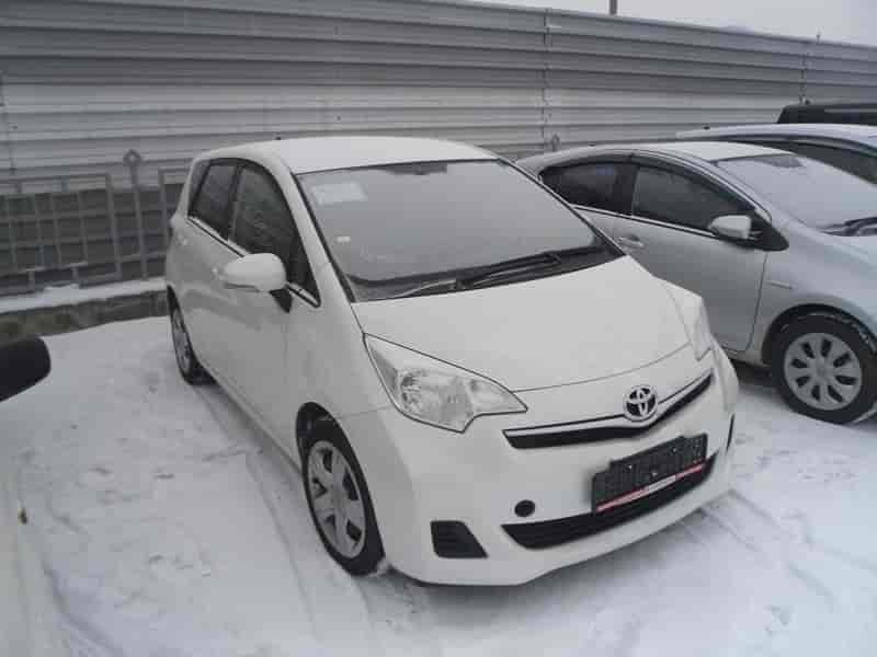 Toyota Ractis 9