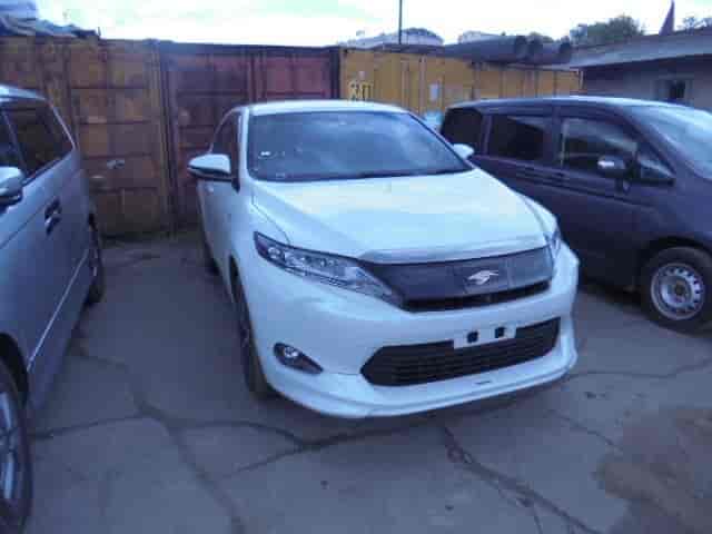 Toyota Harrier 10