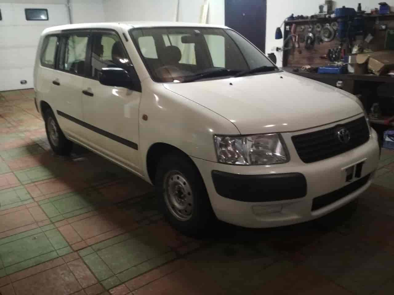 Toyota Succeed