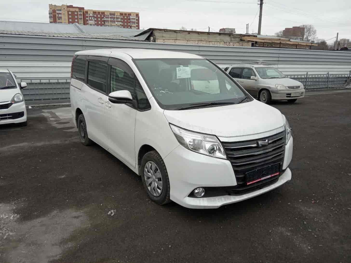 Toyota Noah