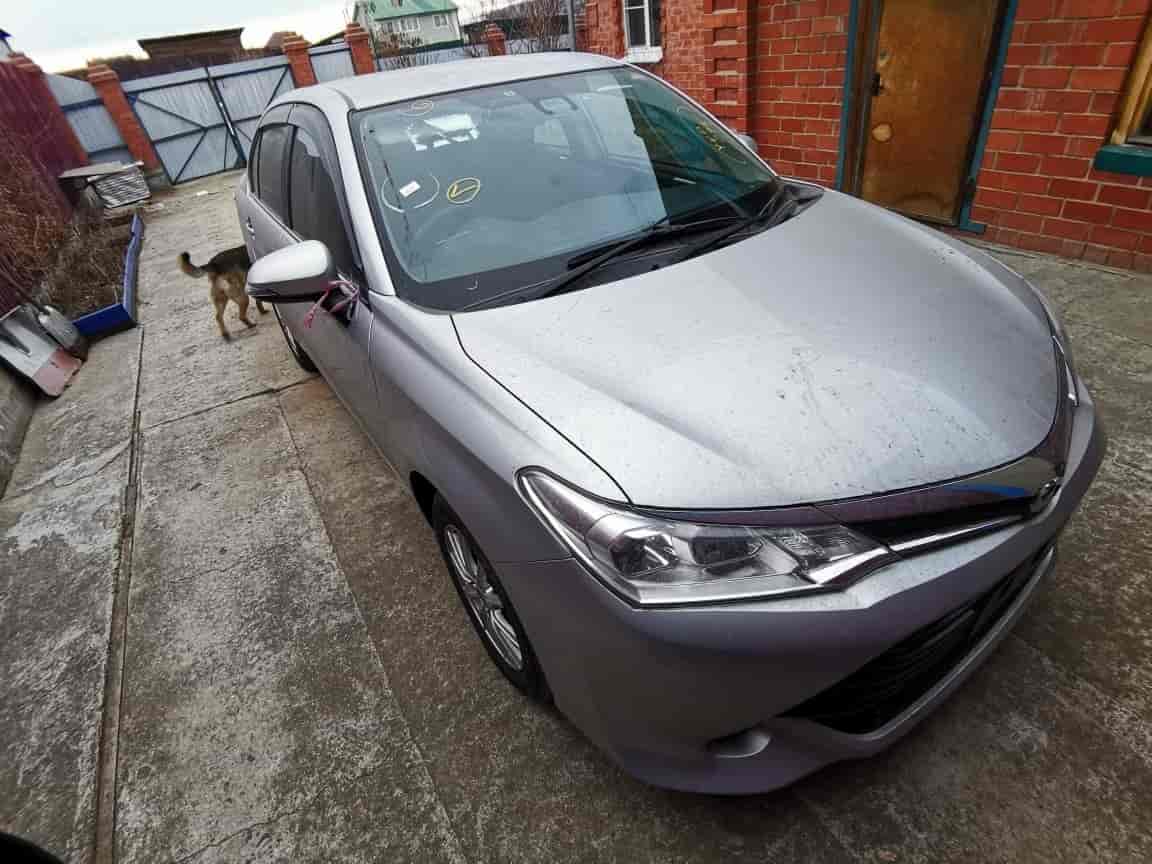 Toyota Corolla Axio 9