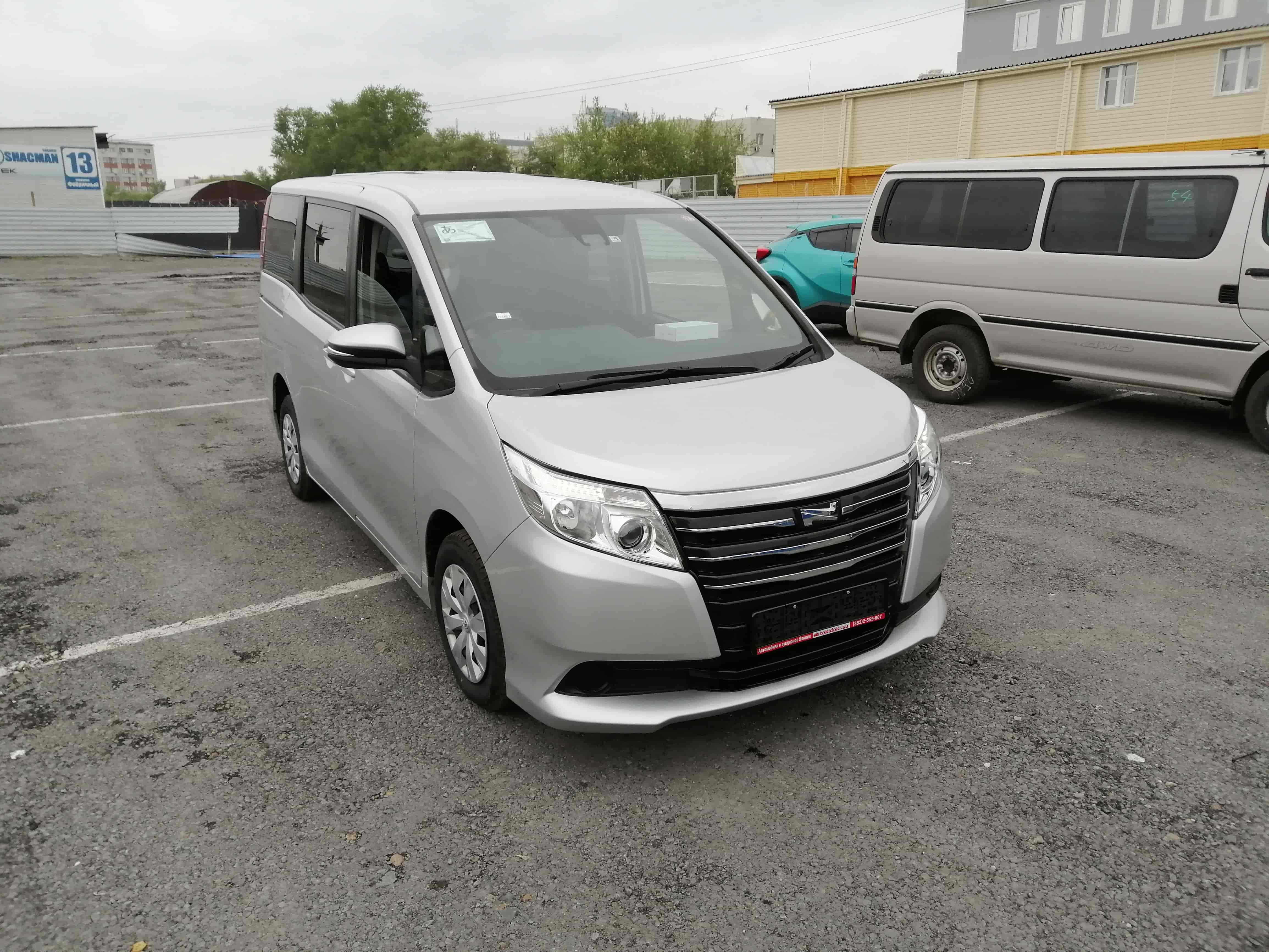 Toyota Noah