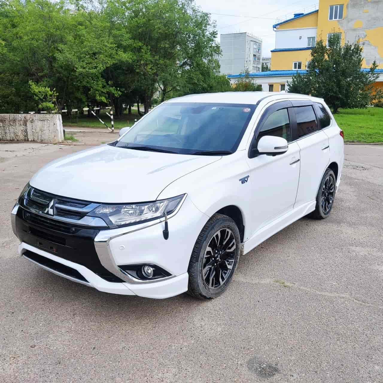 Mitsubishi Outlander PHEV