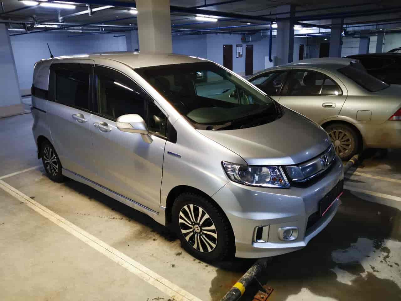 Honda Freed Spike