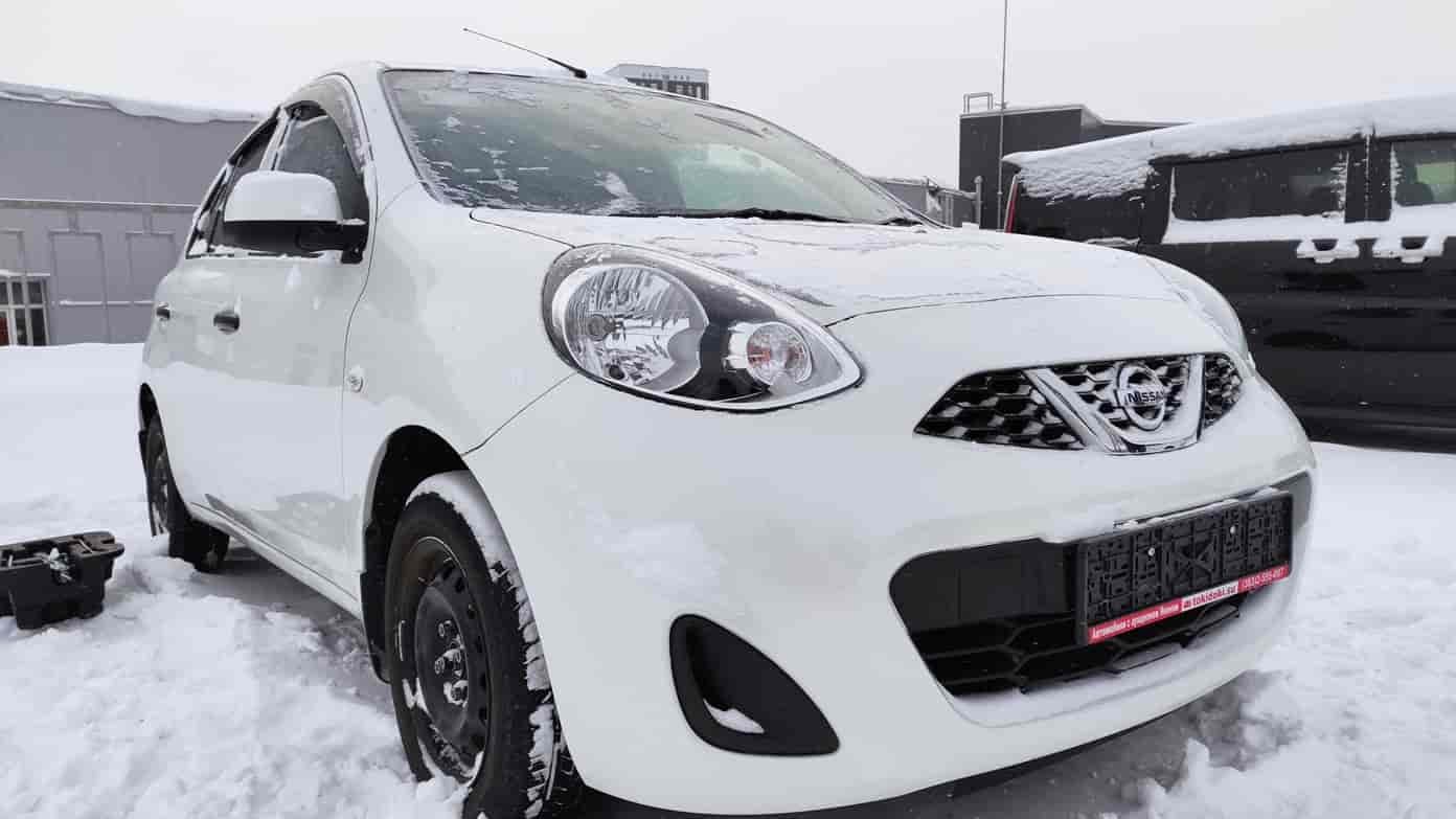 Nissan March