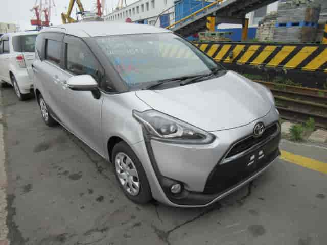 Toyota Sienta