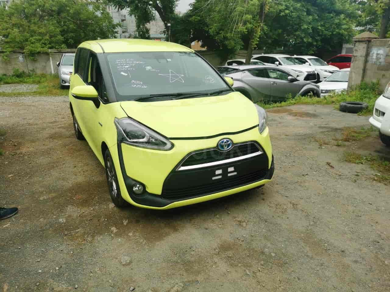 Toyota Sienta