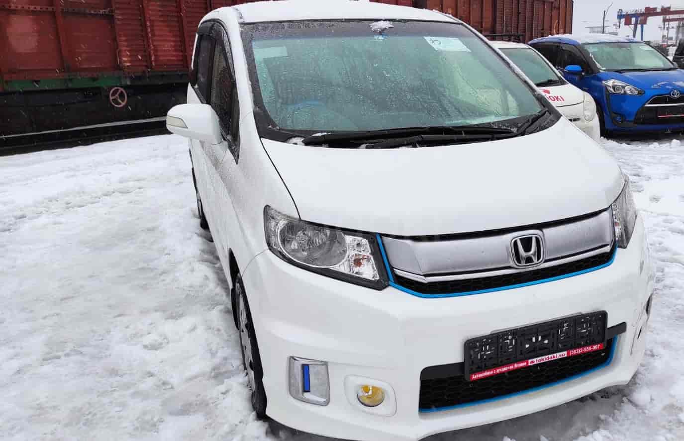 Honda Freed Spike