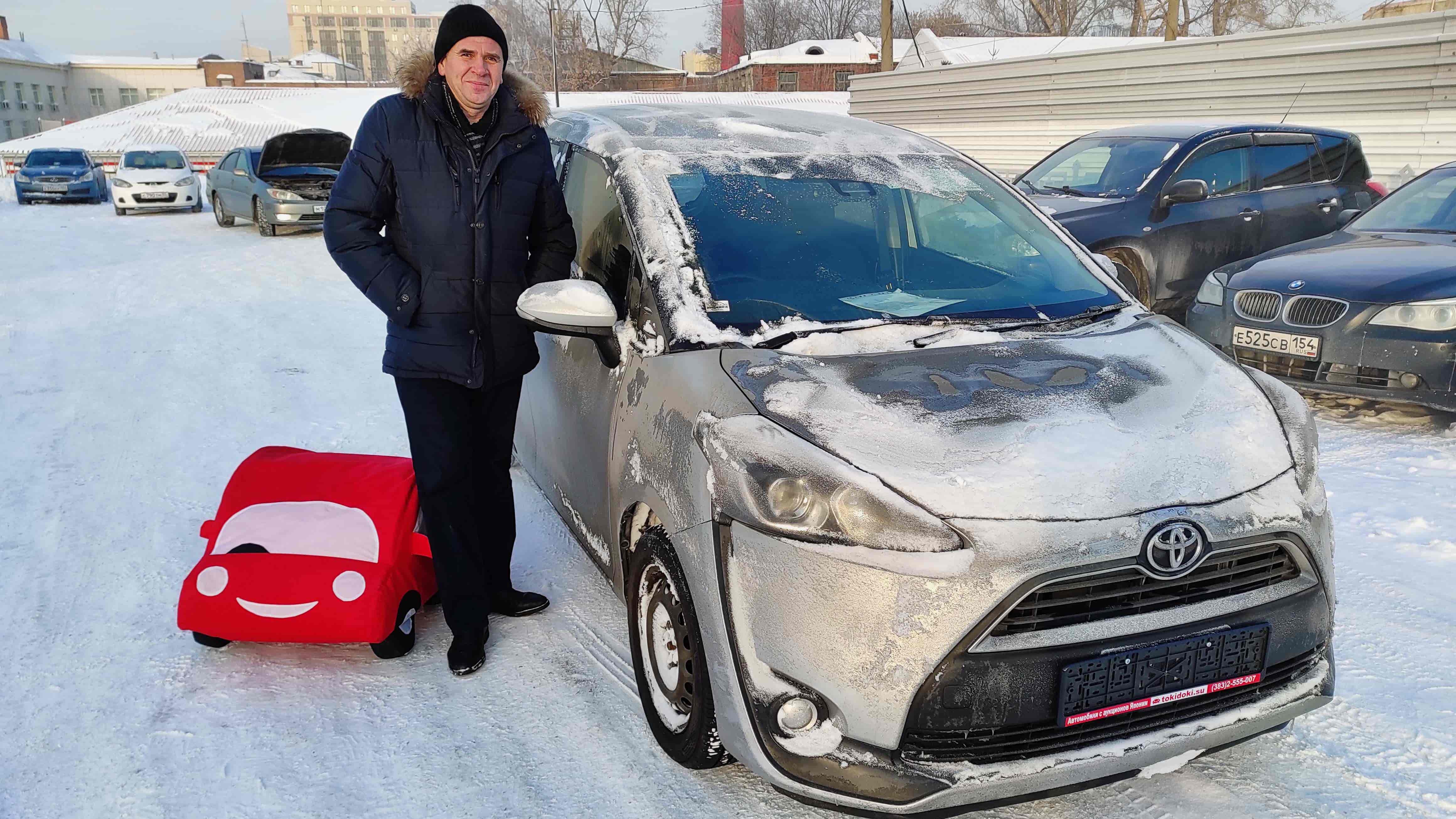 Toyota Sienta