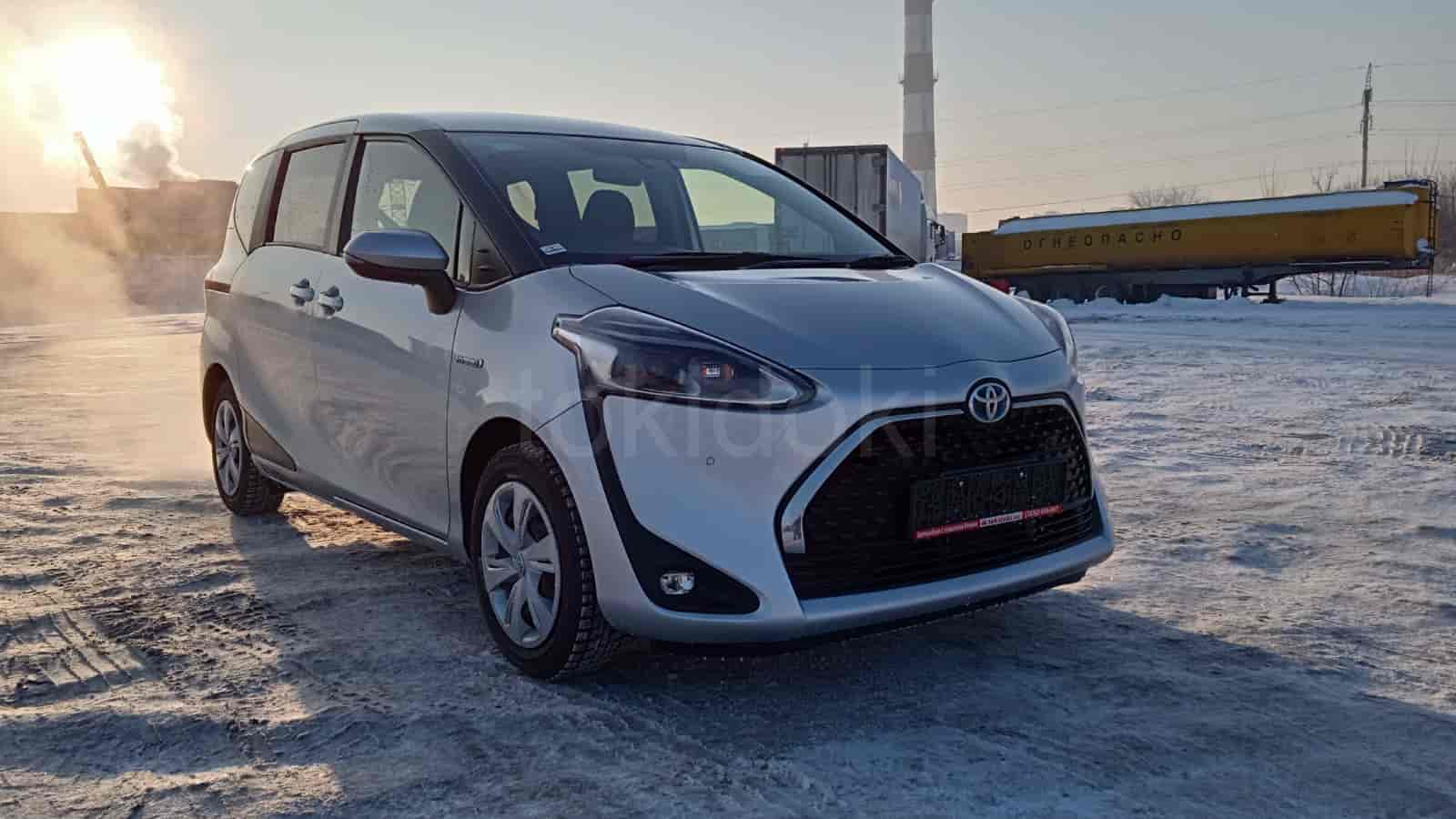 Toyota Sienta