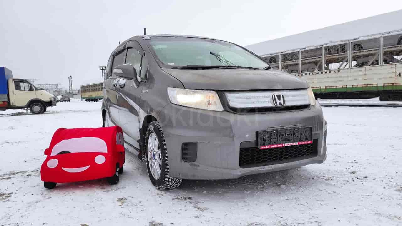 Honda Freed Spike