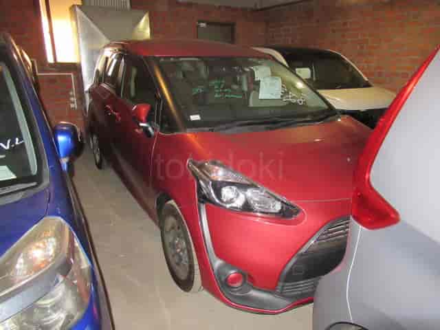 Toyota Sienta