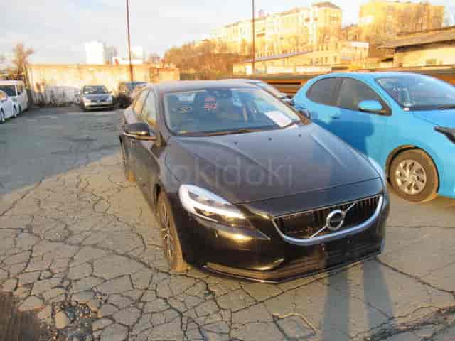 Volvo V40