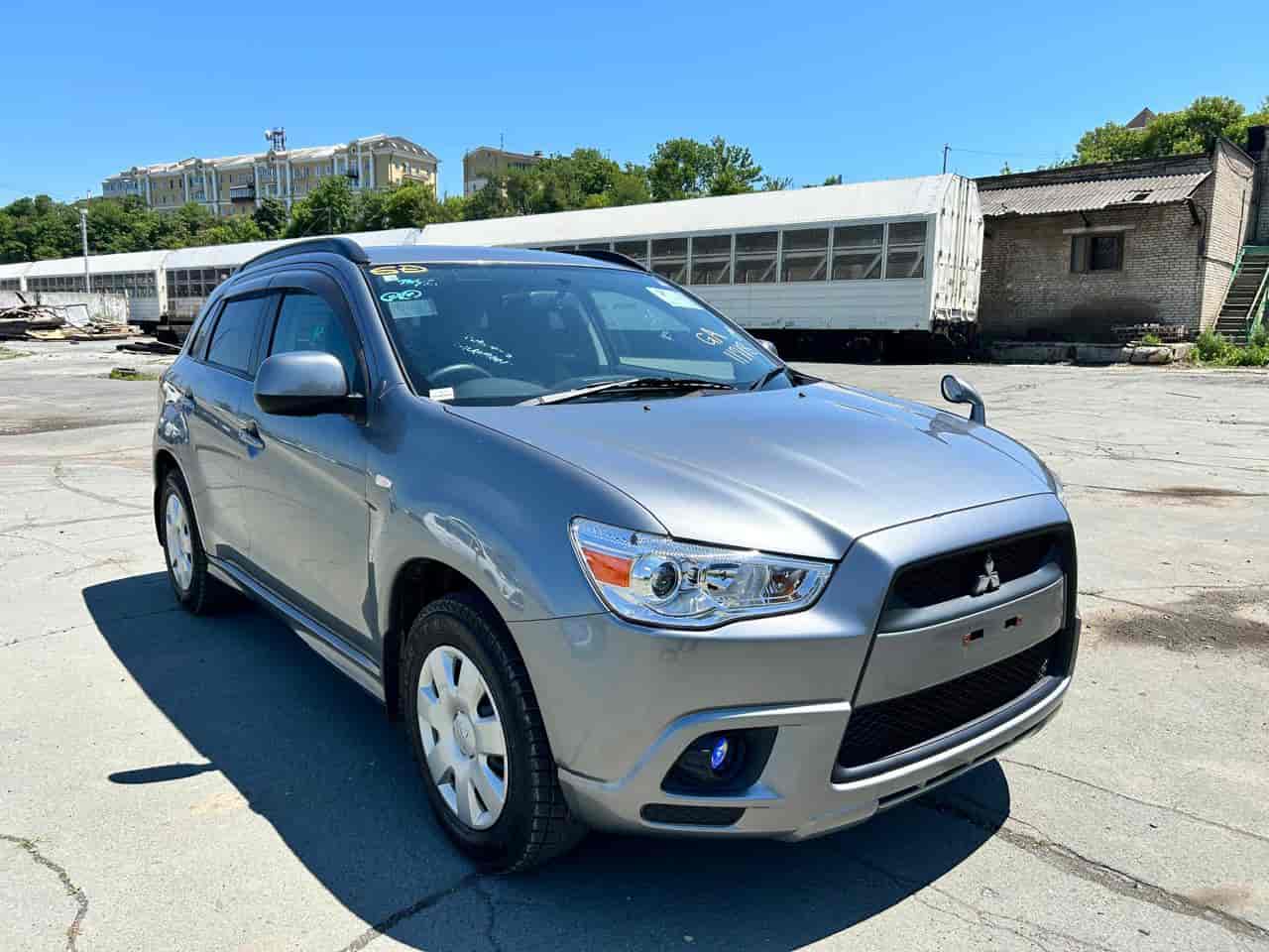 Mitsubishi RVR
