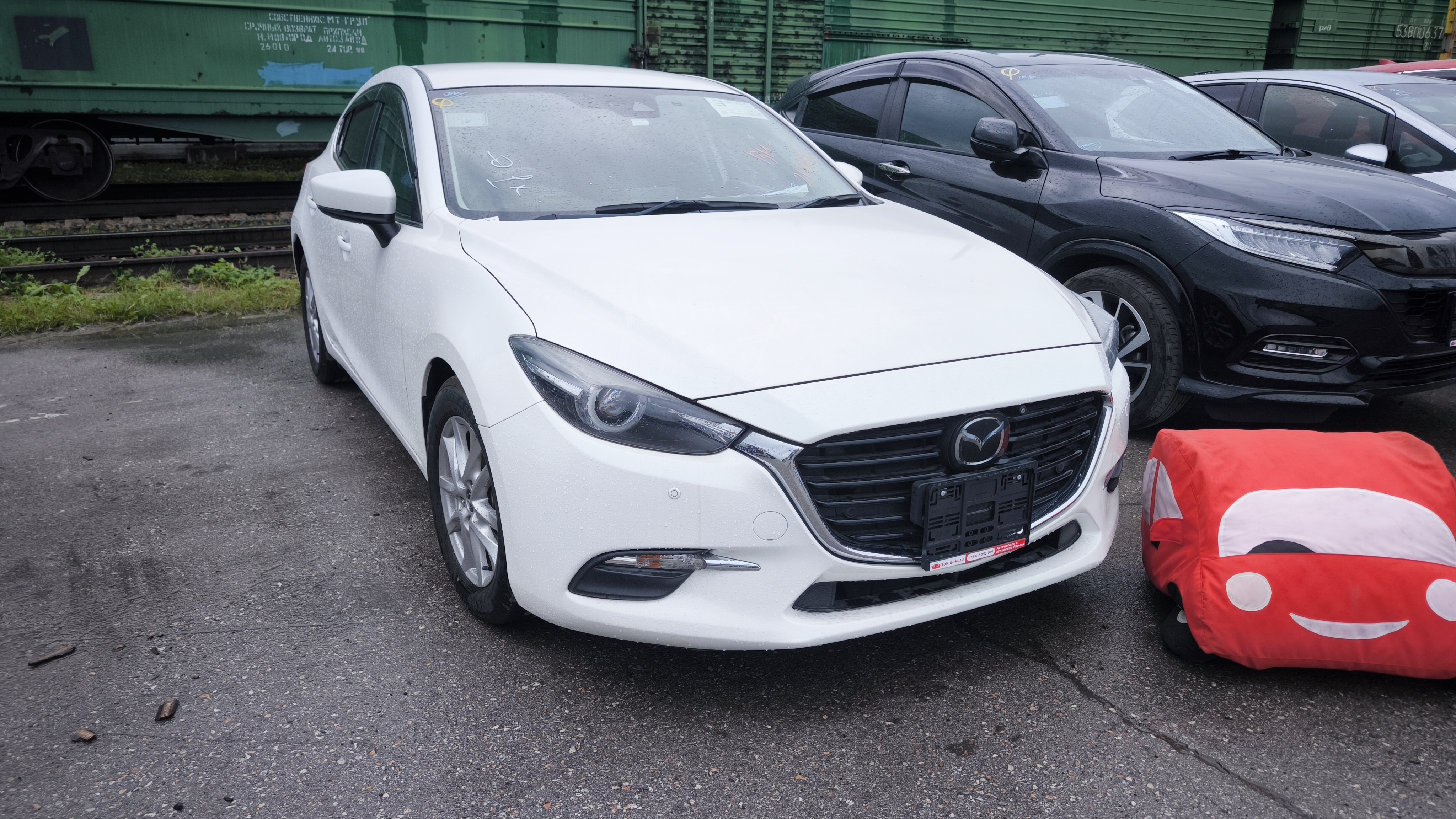 MAZDA AXELA