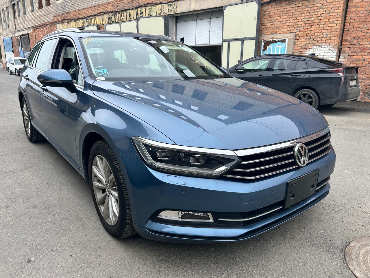 VOLKSWAGEN PASSAT VARIANT