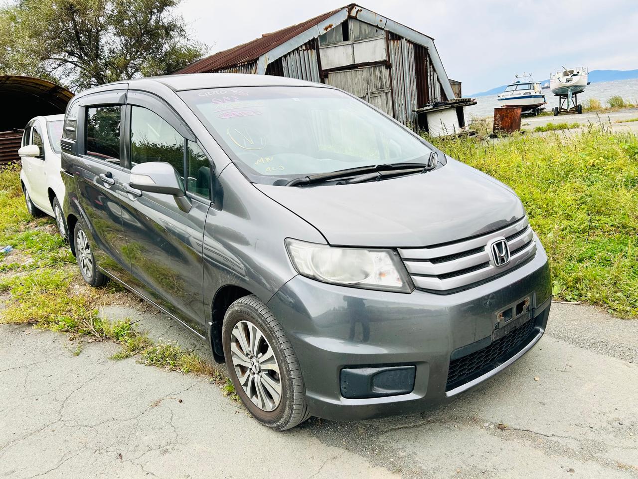 HONDA FREED SPIKE