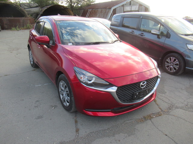 MAZDA 2