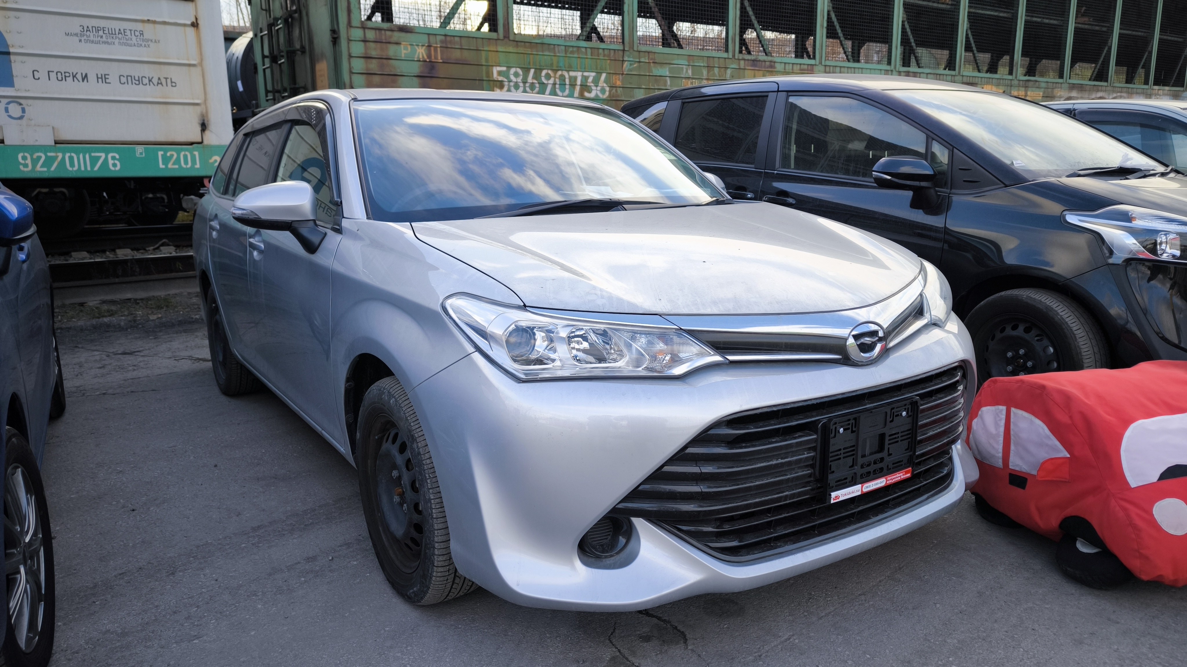 TOYOTA COROLLA FIELDER
