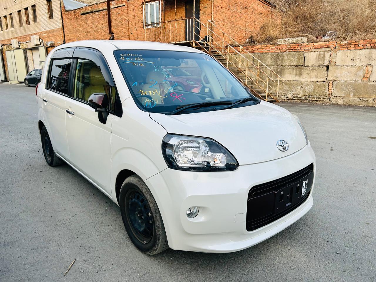 Toyota PORTE