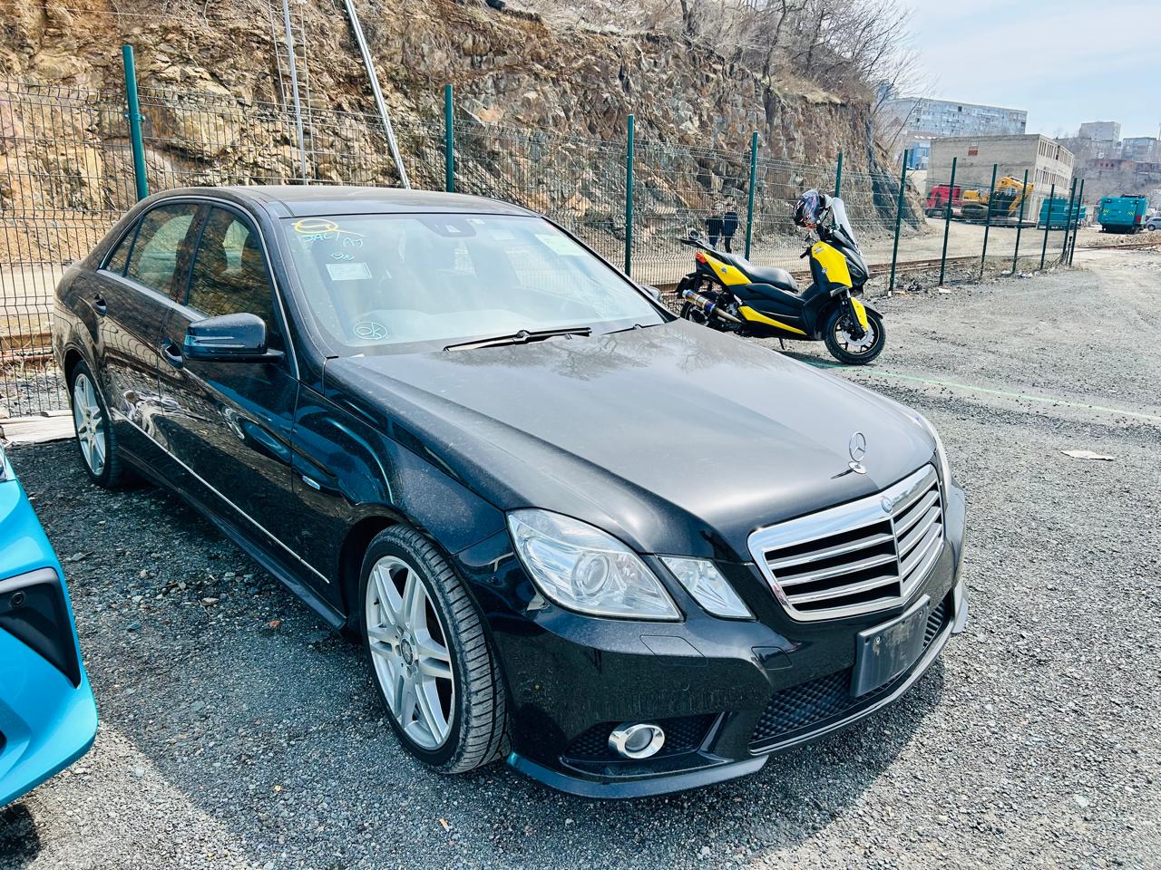 Mercedes-benz E CLASS 4D E250