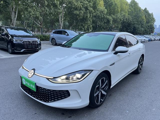 Volkswagen LAMANDO L