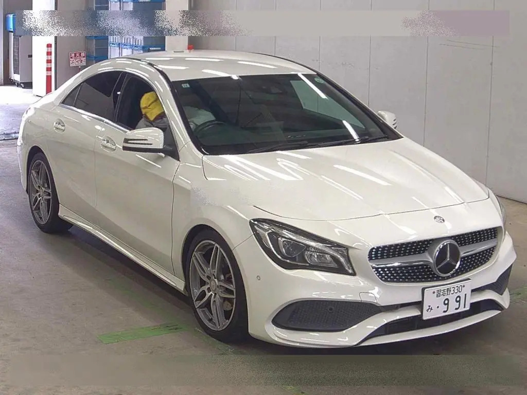 Mercedes-benz CLA 180