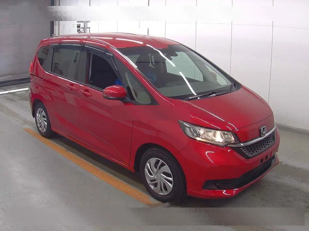 Honda FREED PLUS