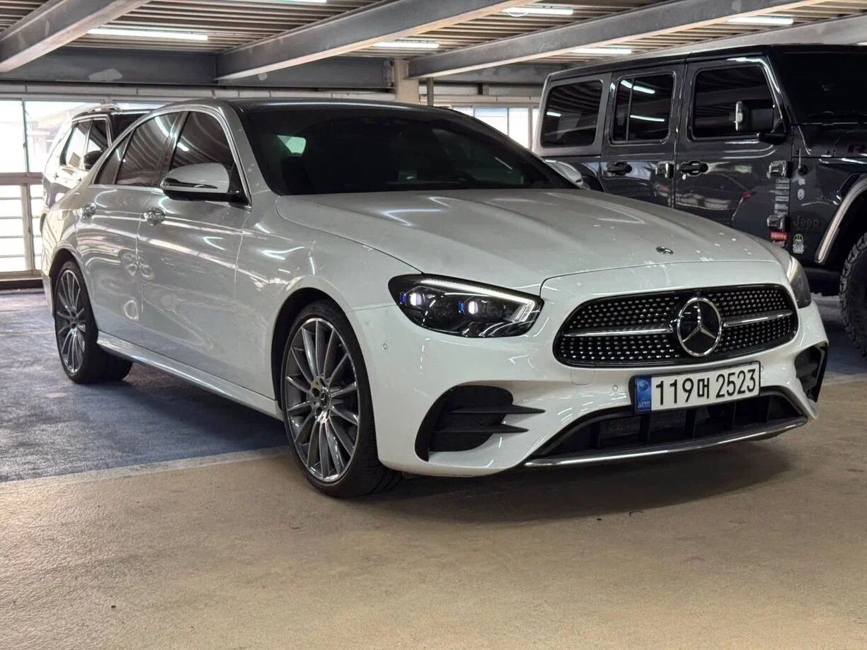 Mercedes-benz E CLASS 