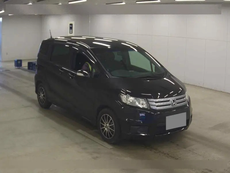 Honda FREED SPIKE