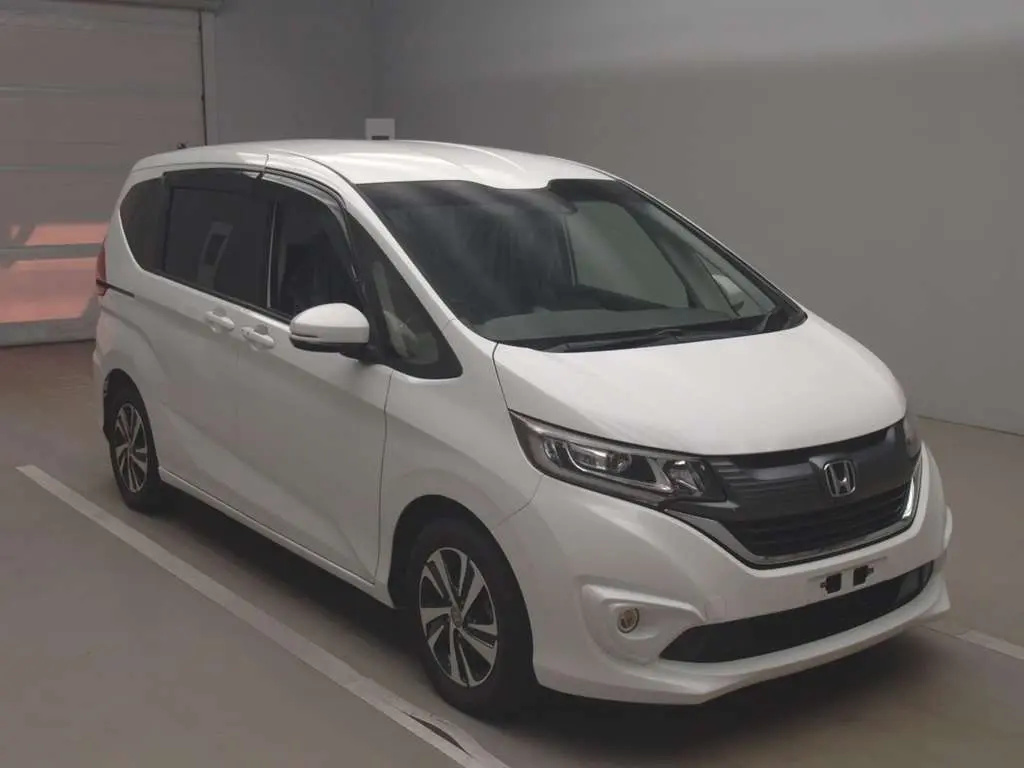 Honda FREED PLUS