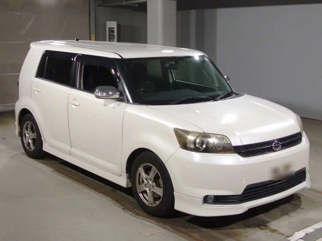 Toyota COROLLA RUMION