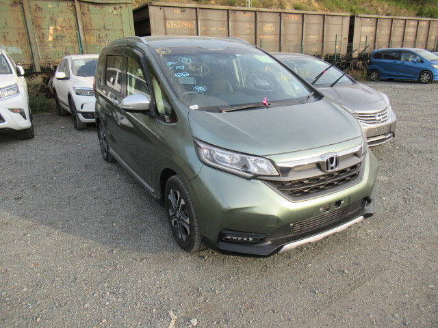 Honda FREED PLUS