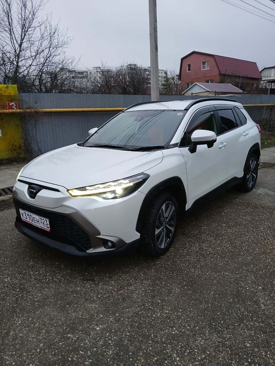 Toyota COROLLA CROSS