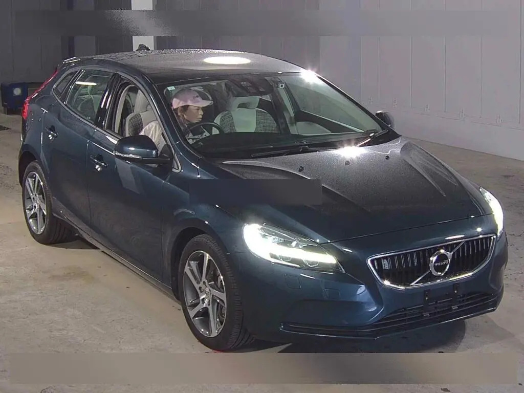 Volvo V40
