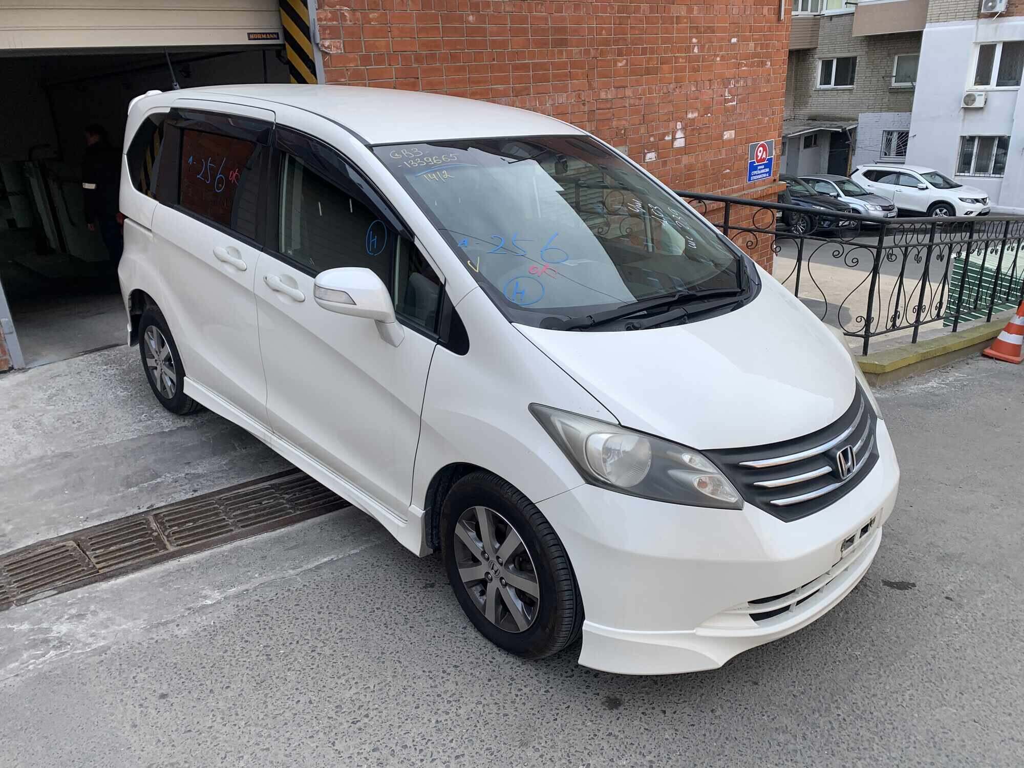 Honda FREED