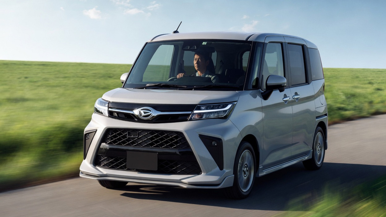Daihatsu Thor компактный городской минивэн с турбодвигателем 1.0 л и хорошей маневренностью, с 2020 года