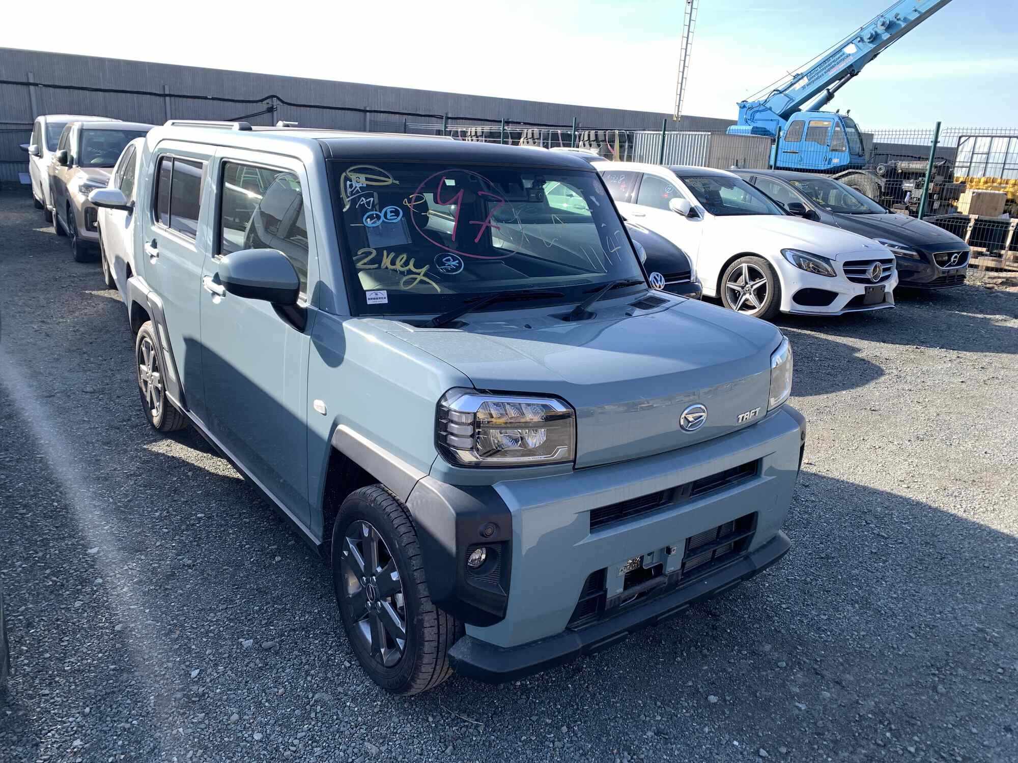 Daihatsu TAFT