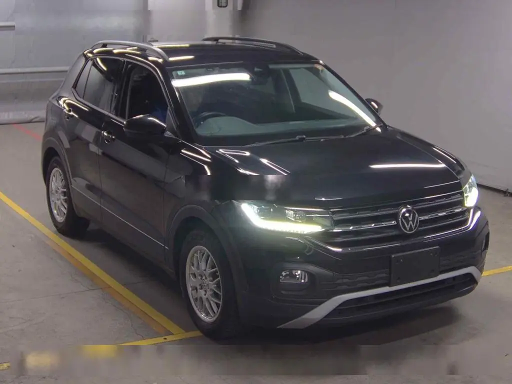 VOLKSWAGEN T-CROSS 2021 год, пробег 53 тыс. км для Павла